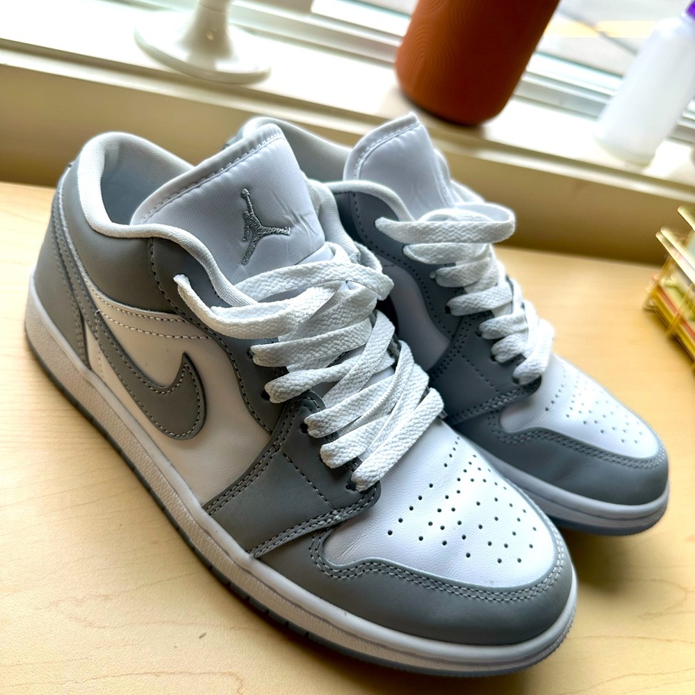 2021 women’s air Jordan low White Wolfe Grey